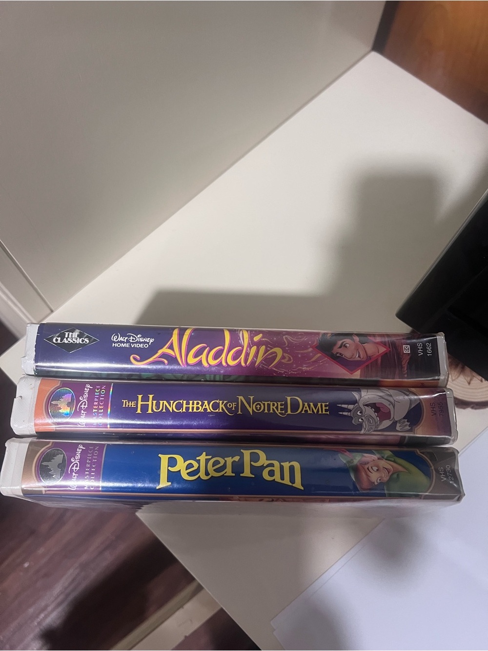 Disney VHS Set Aladdin Hunchback of Notre Dame Peter Pan - Purple Blue Gold